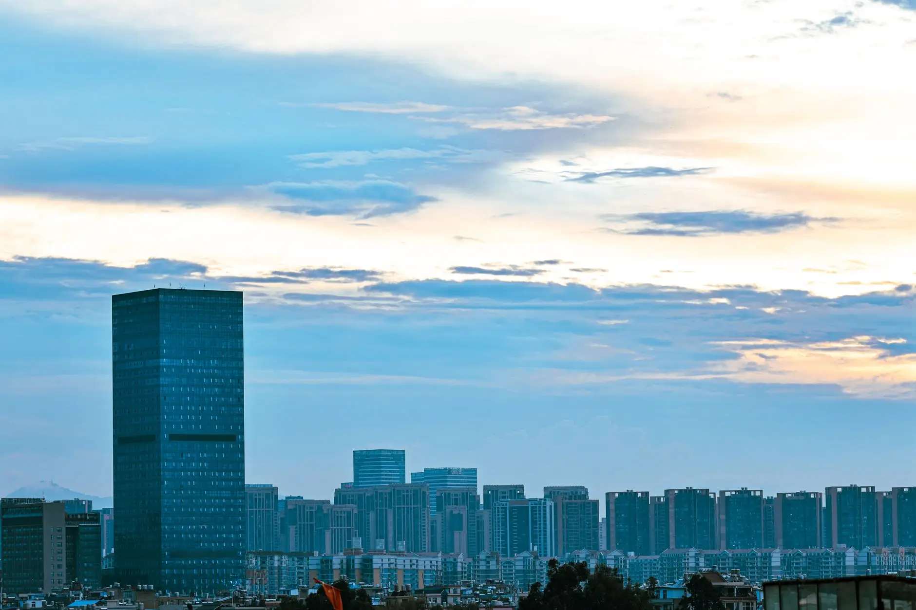 2025年汽车延保行业发展趋势与吉保服务方案解读正文配图 1